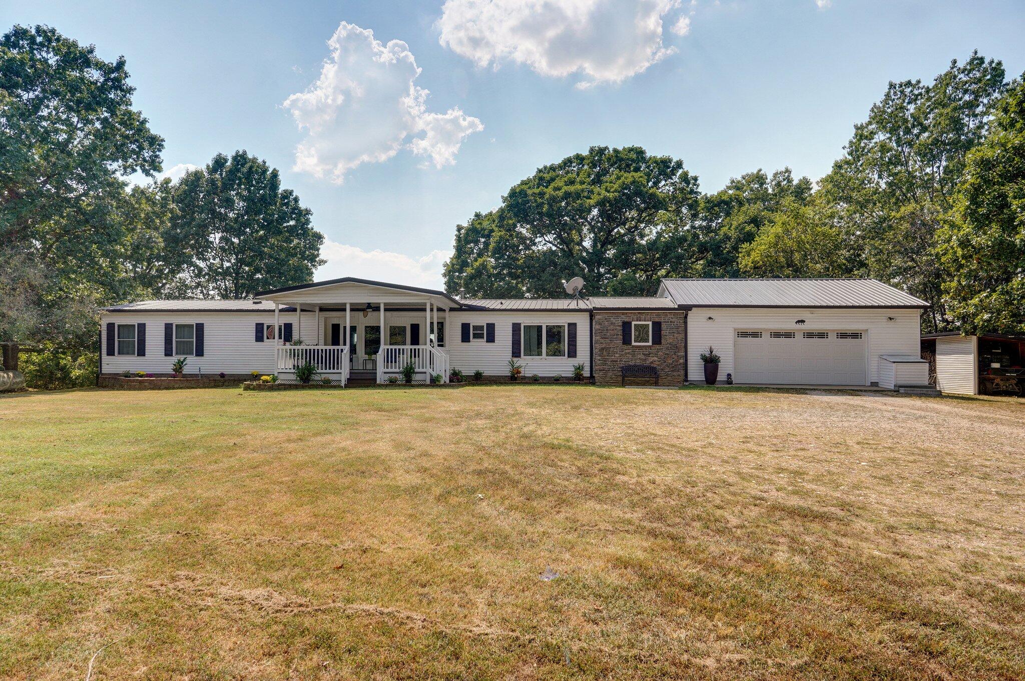 251 Holly Ln-31