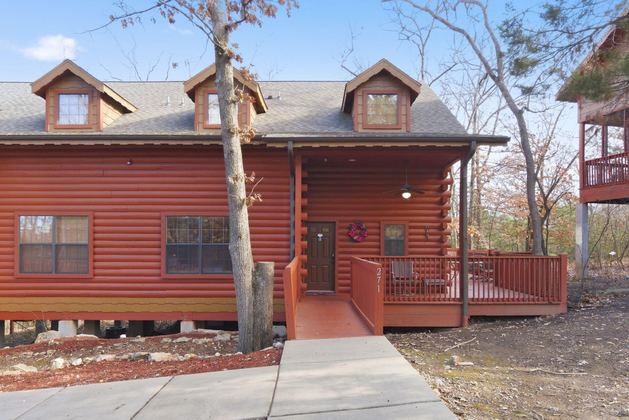 271 Oakridge Road