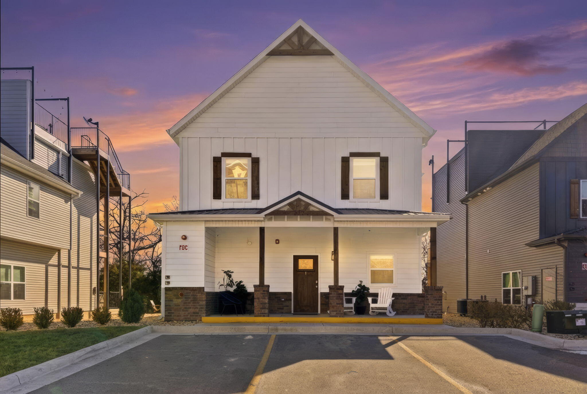 1-web-or-mls-twilight_16046107_177087073
