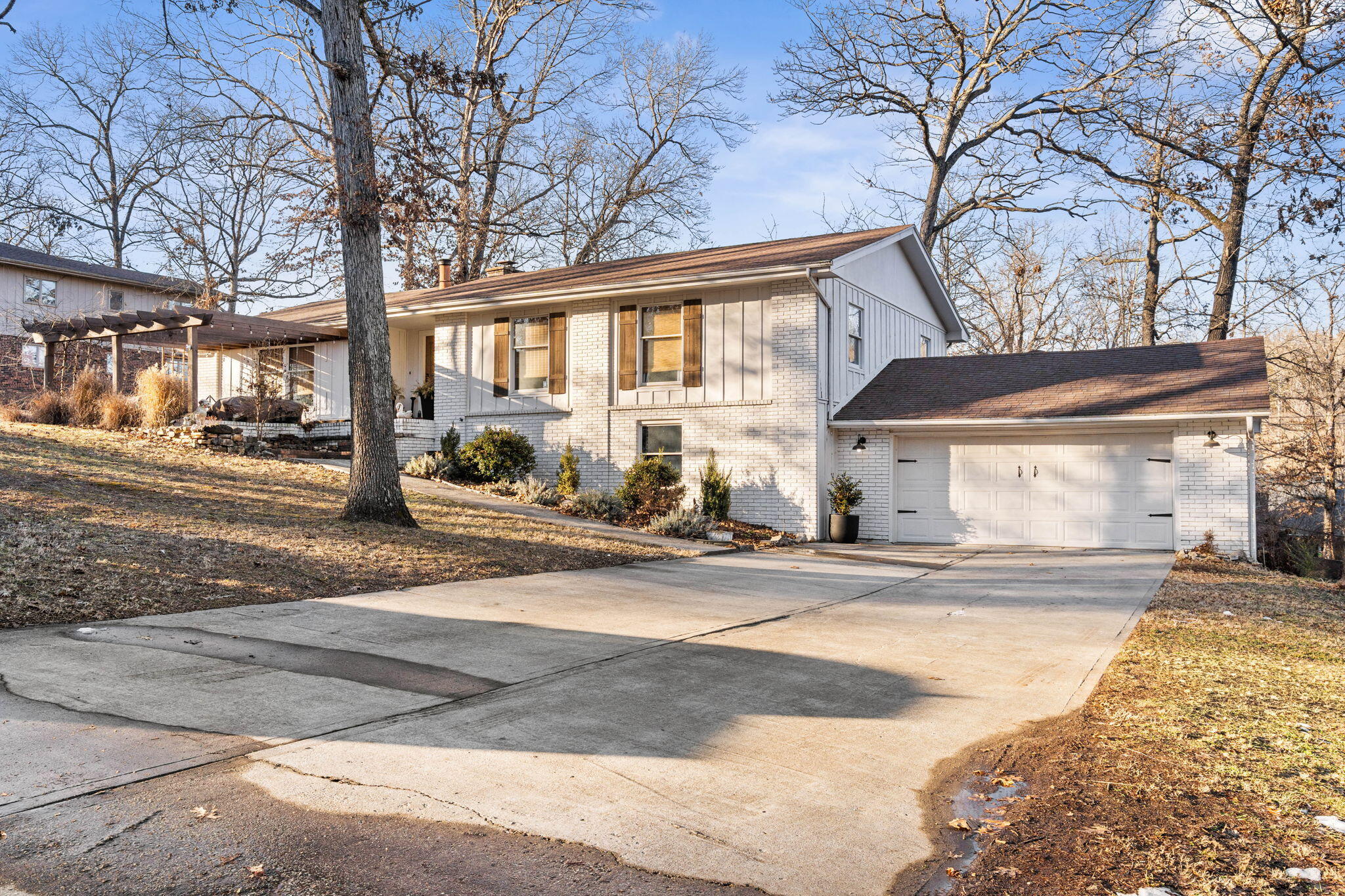 102 Oakwood Drive