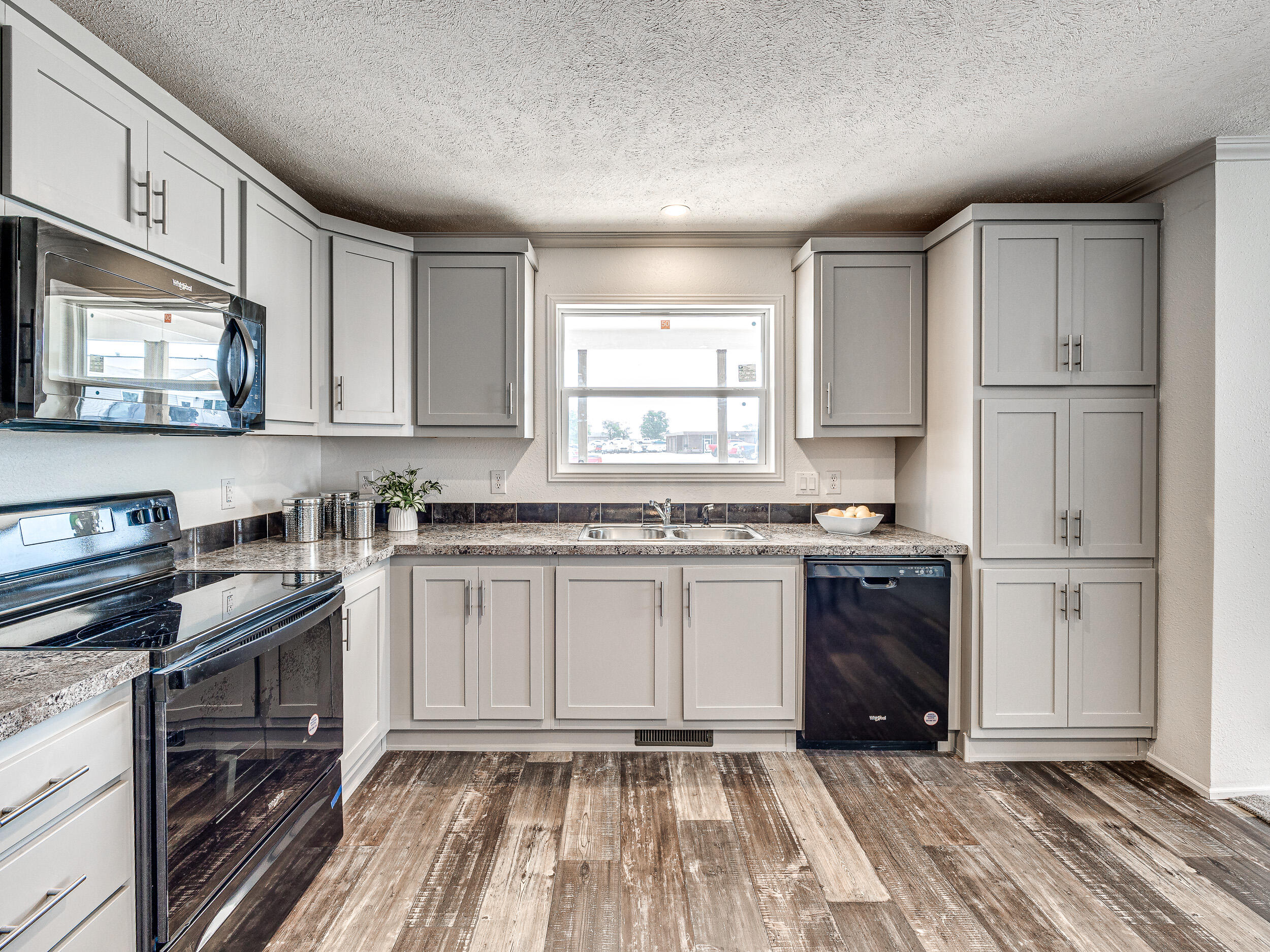 Prairie Dune 8810 Kitchen 7