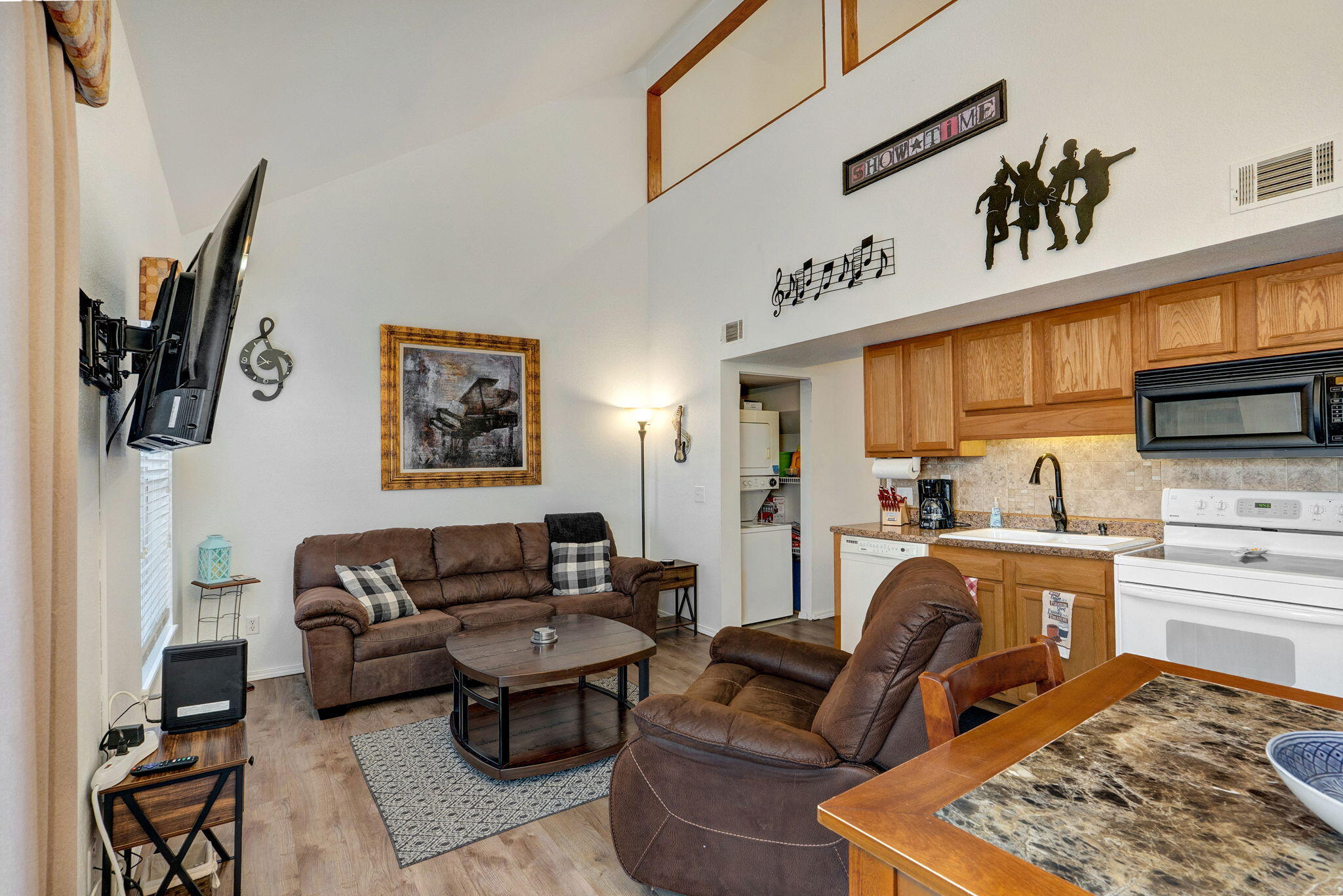 490 Abby Ln unit 5-6