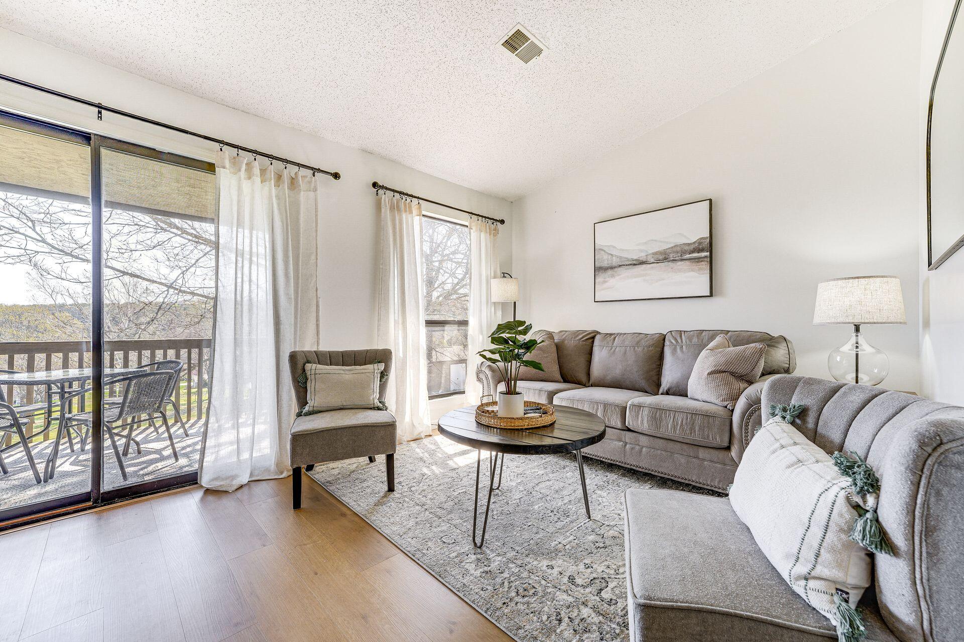 158 Troon Dr, Unit 24-2