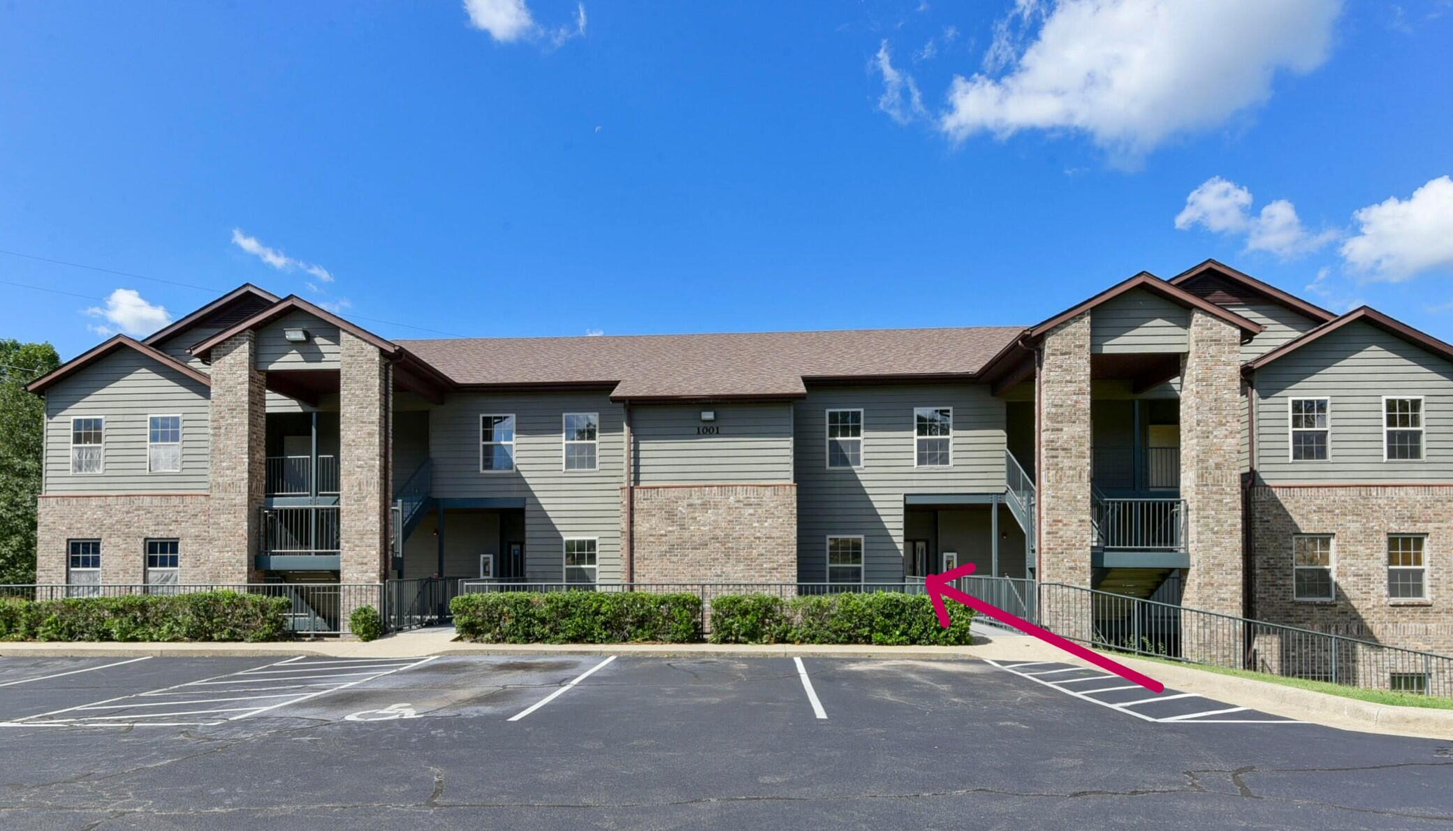 1001 Golf Drive