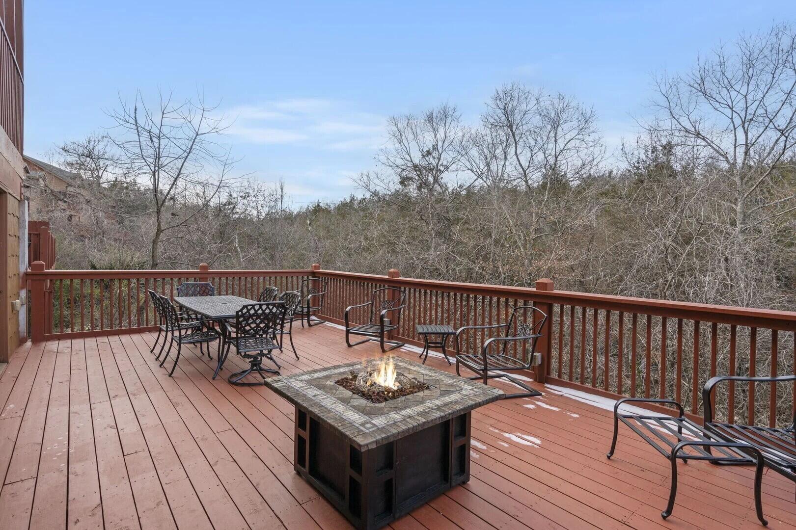 152 Oak Ridge Road Back Deck