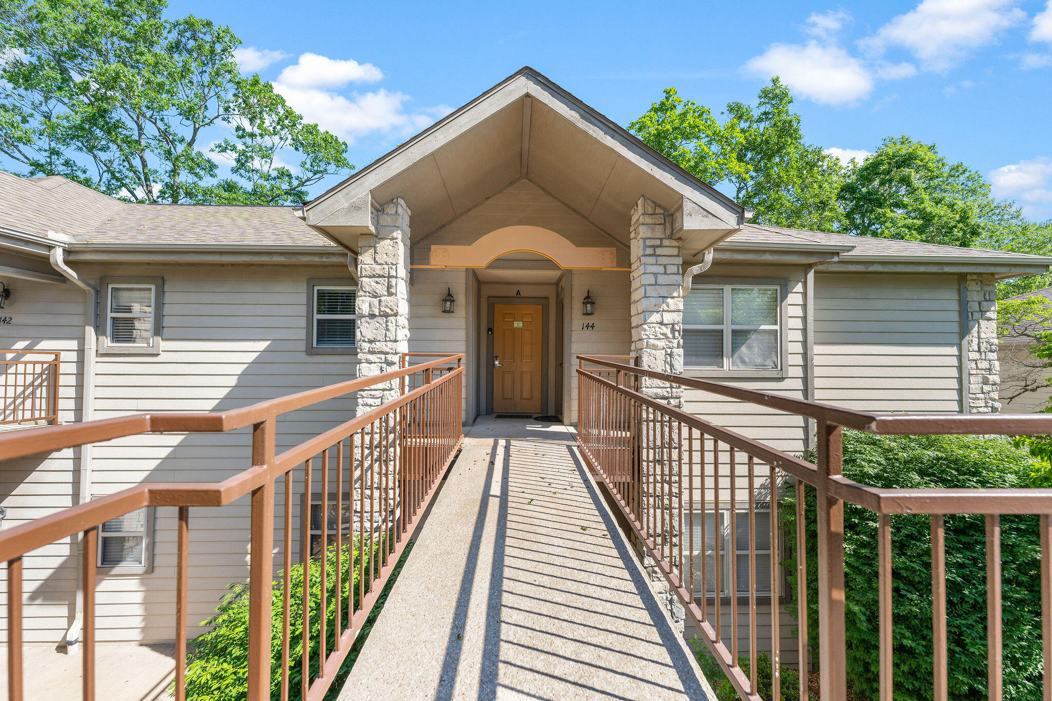 144 Oak Lane
