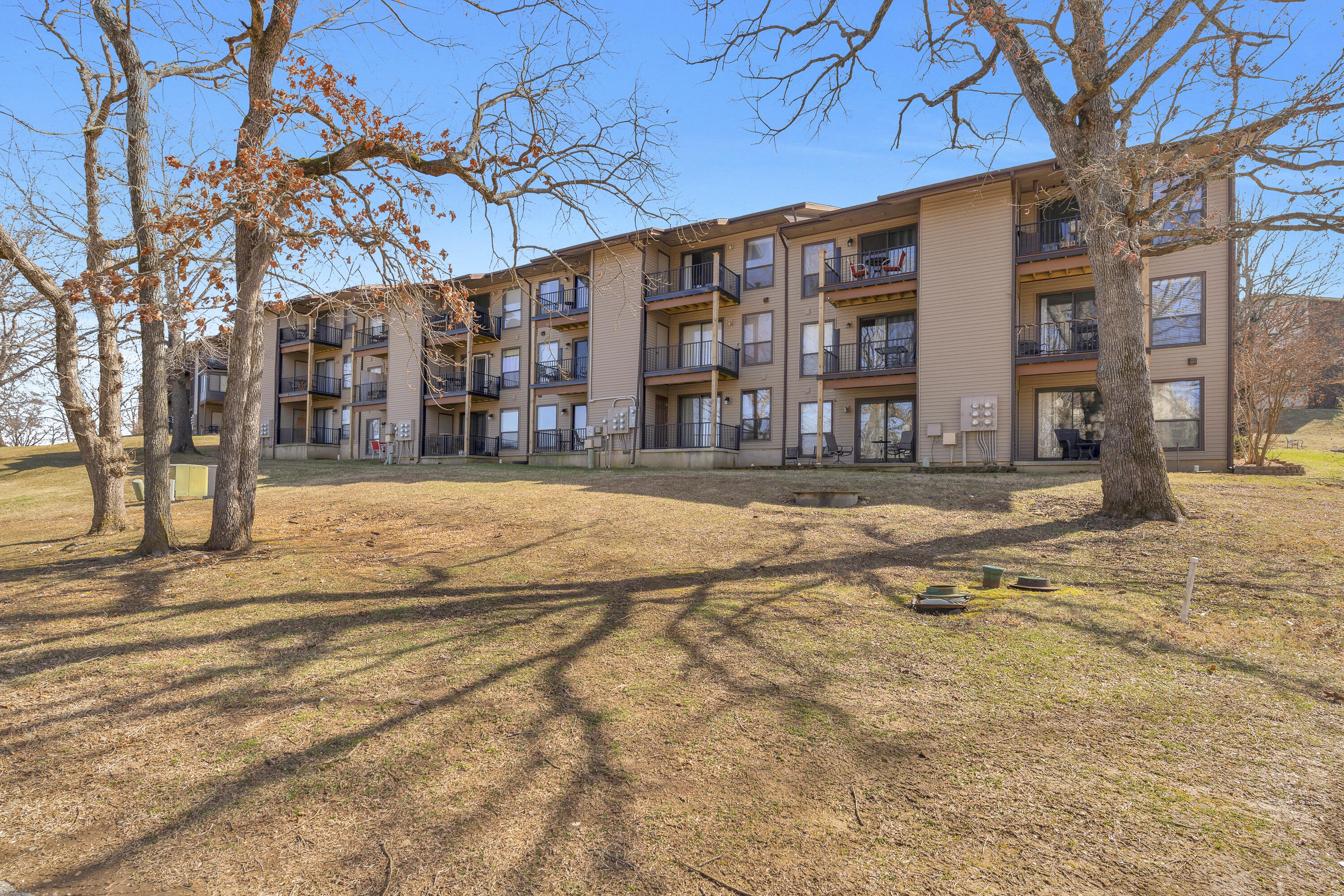 180 Lake Club Dr. #6