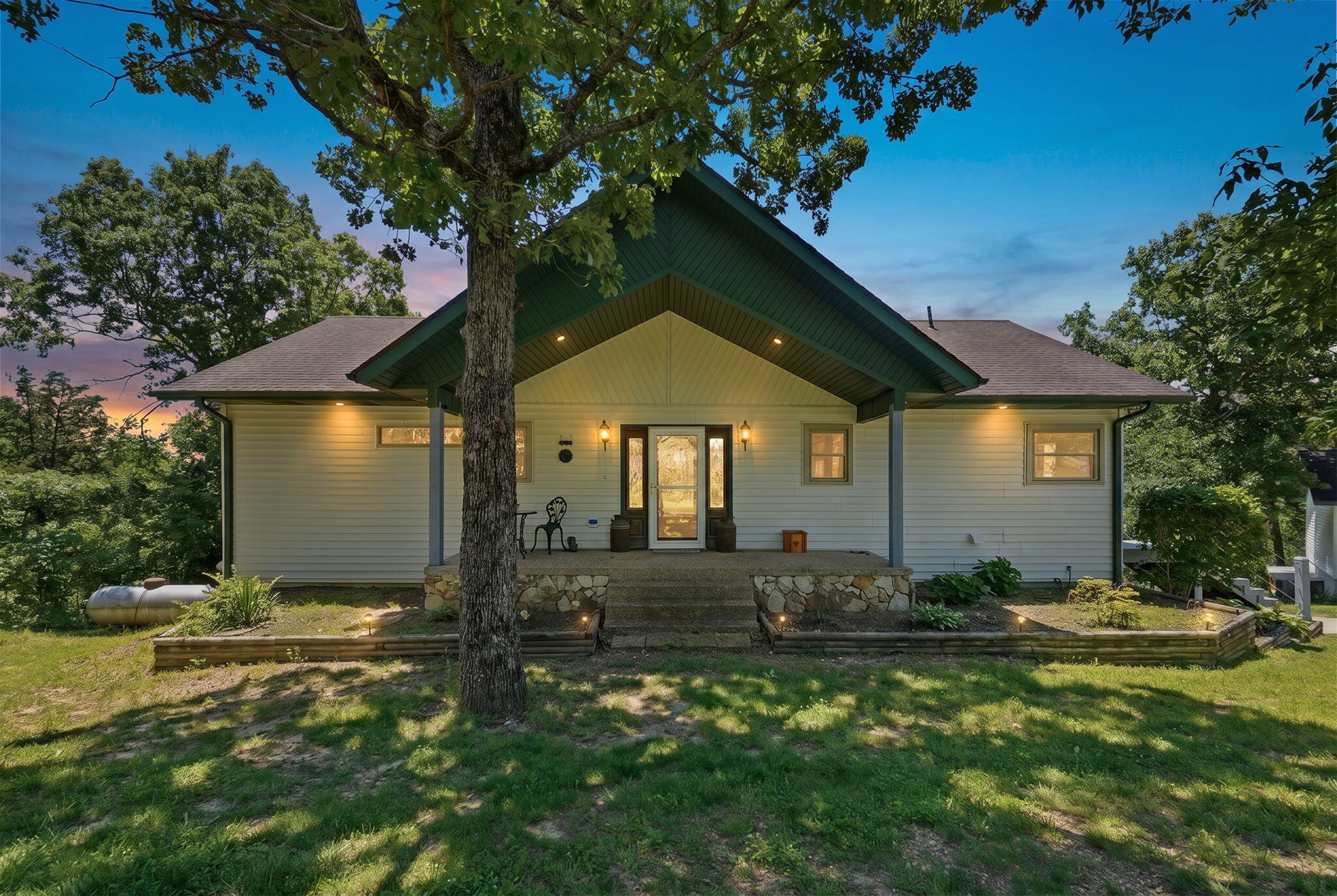 1-web-or-mls-DSC03620_twilight