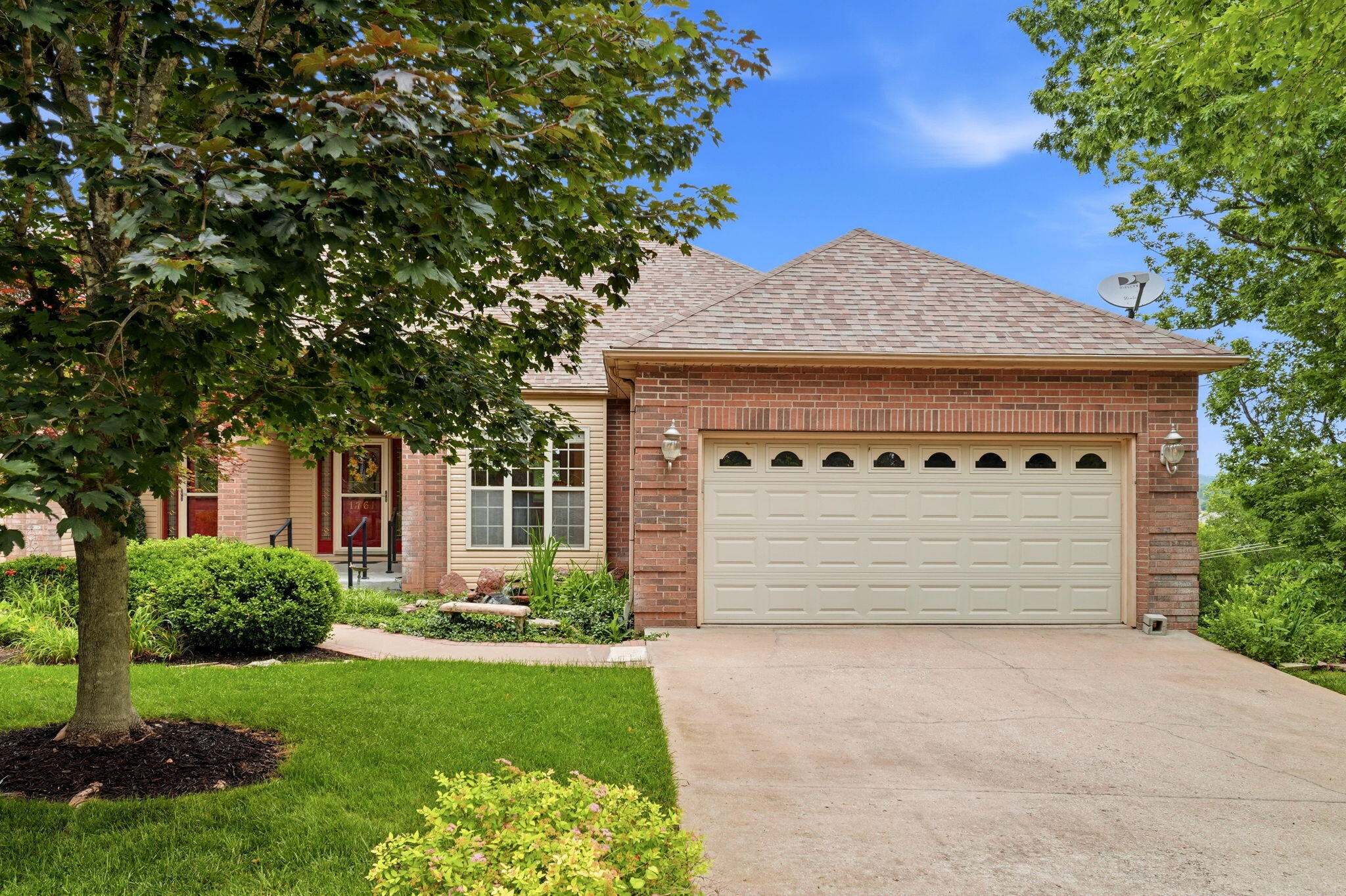 1761 Cedar Ridge Way