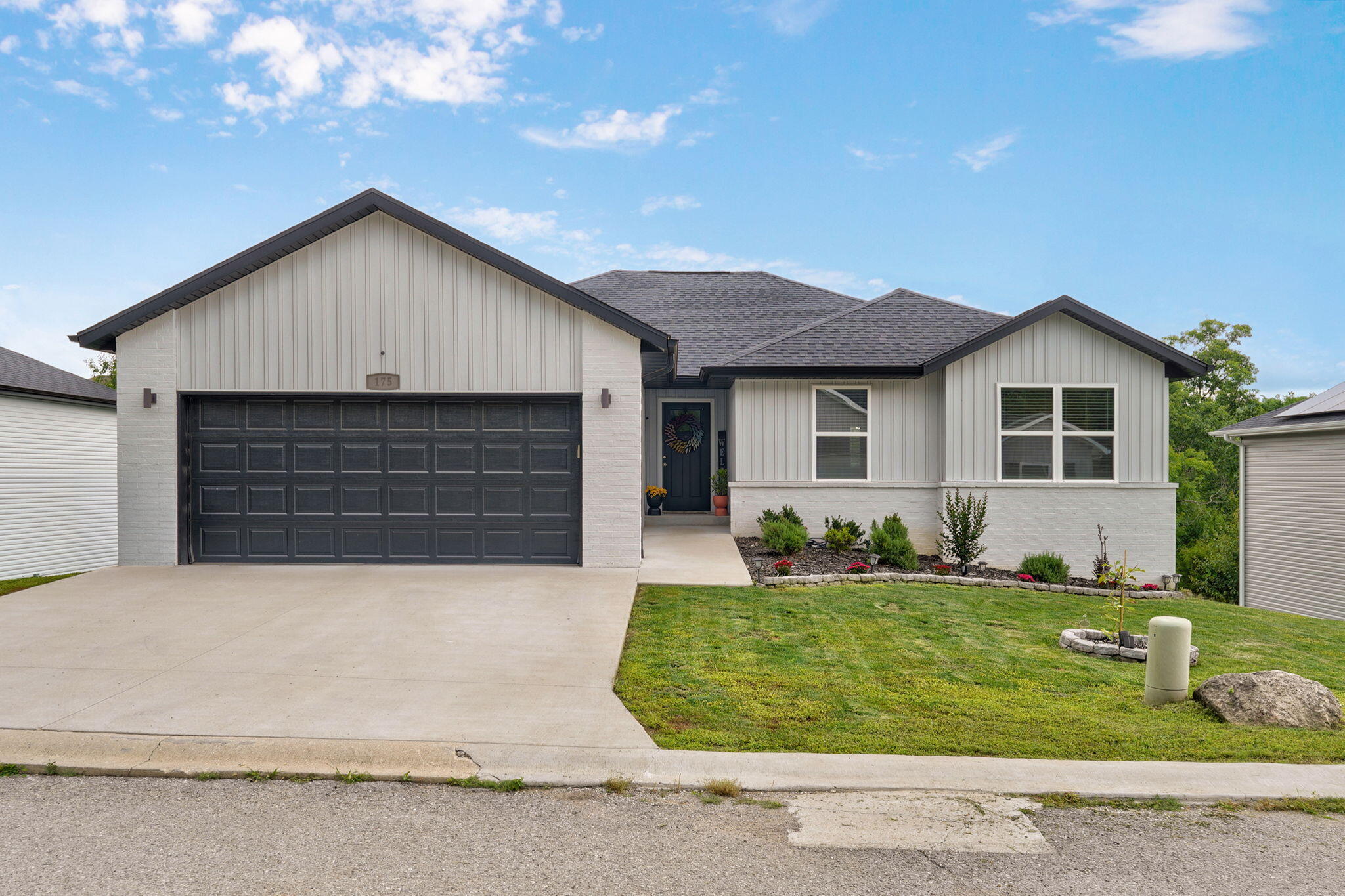 175 Sunrise Villa Dr-4