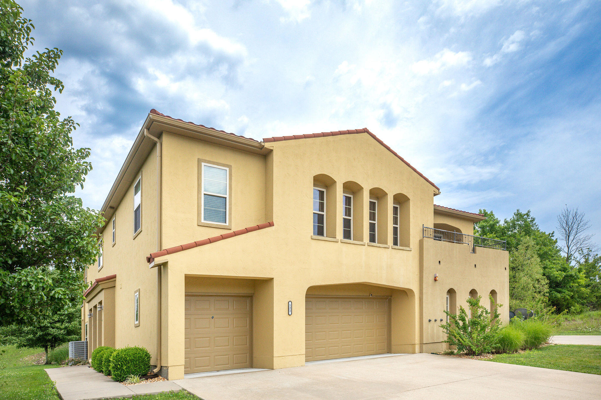 122 E Tuscany Court
