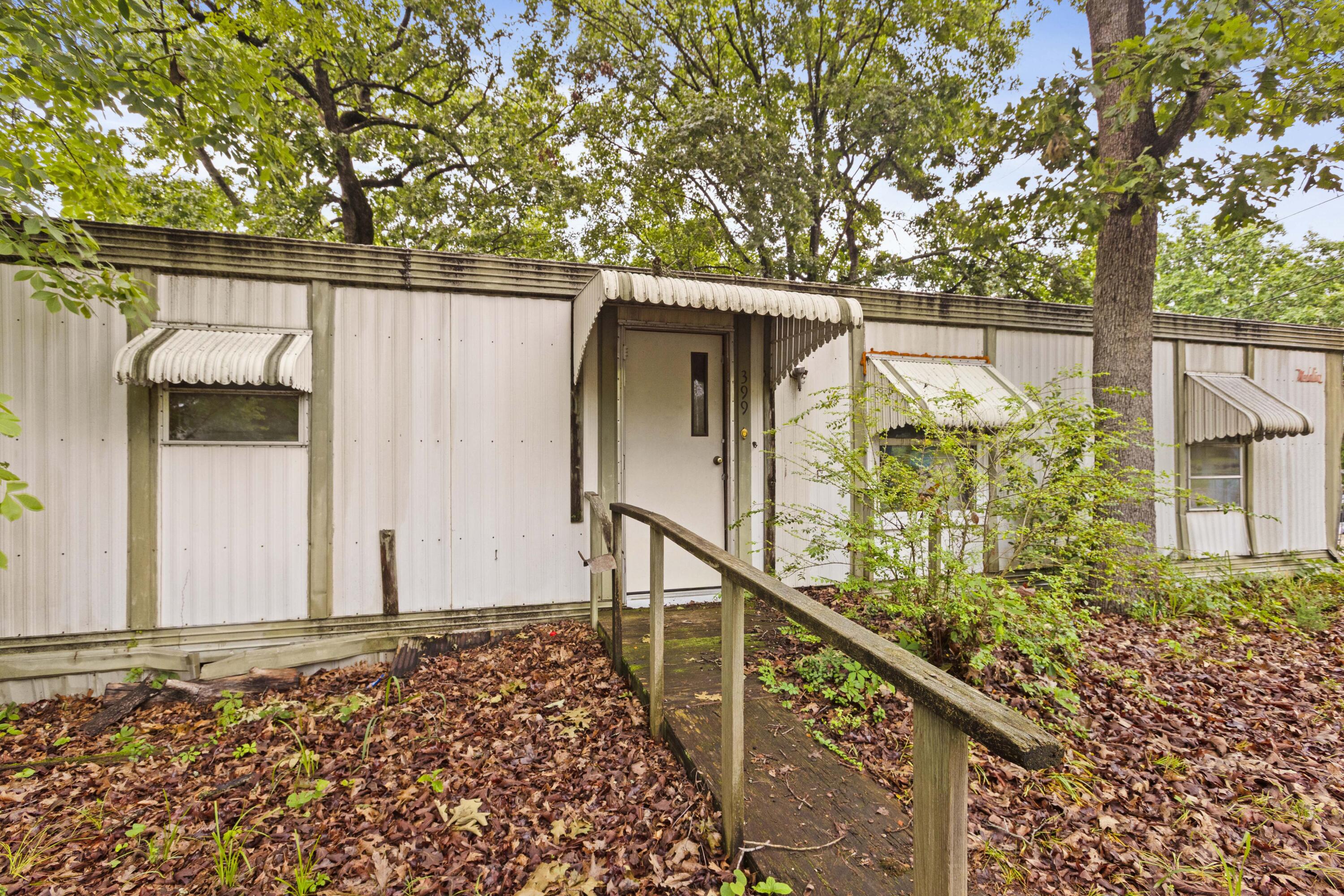 399 Laural Street